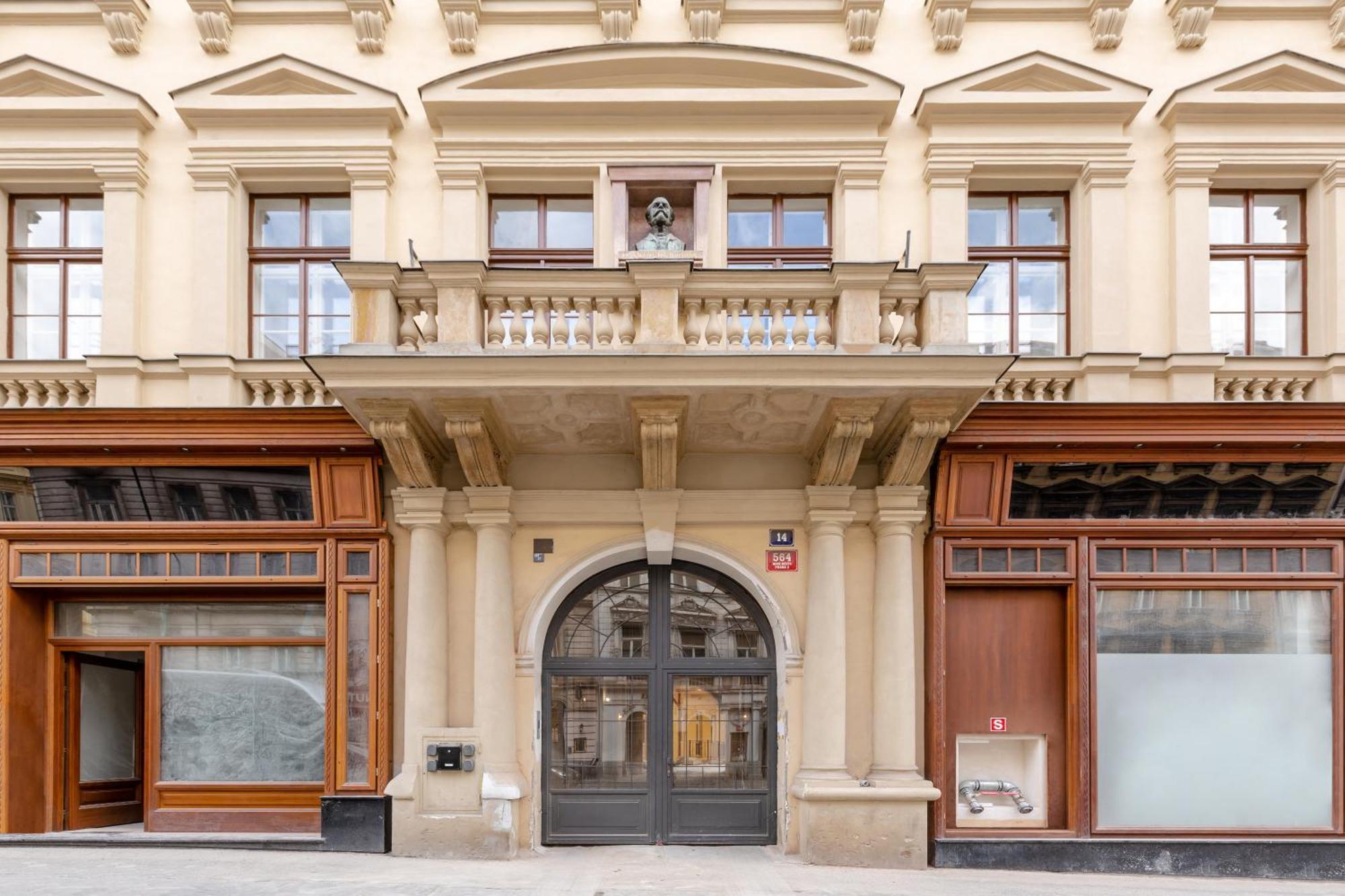 Turnkey I Antonin Dvorak Apartments Prag Exteriör bild