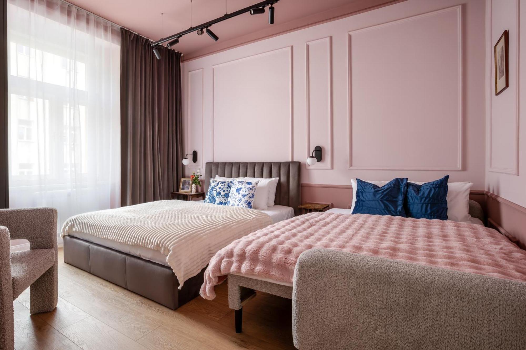 Turnkey I Antonin Dvorak Apartments Prag Rum bild